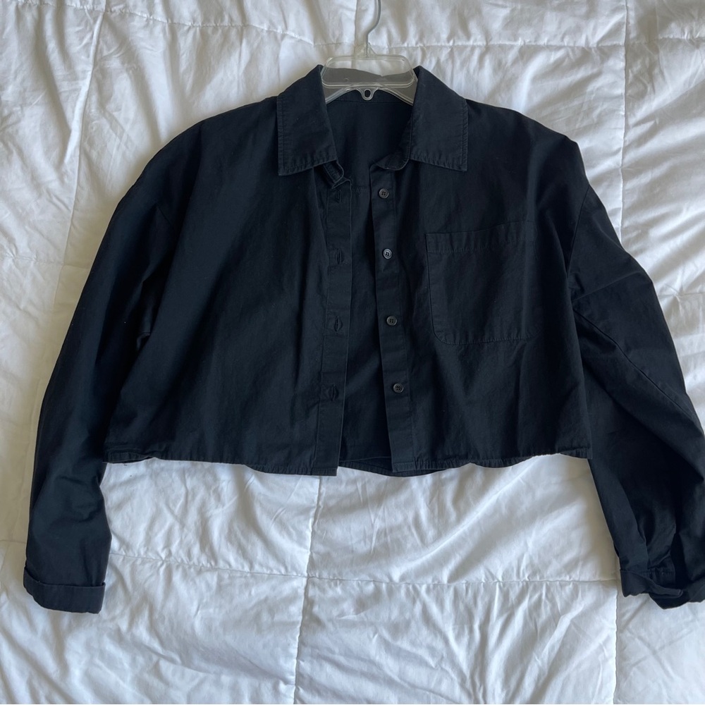 Black Women's Cropped Button Up